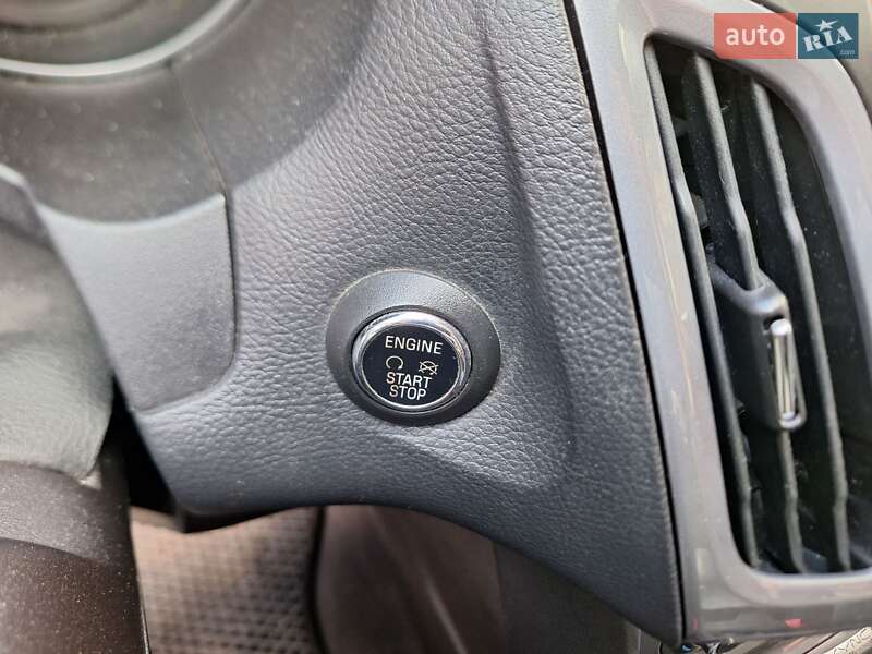 Седан Ford Focus 2012 в Золочеве