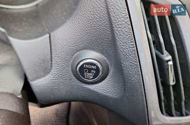 Седан Ford Focus 2012 в 