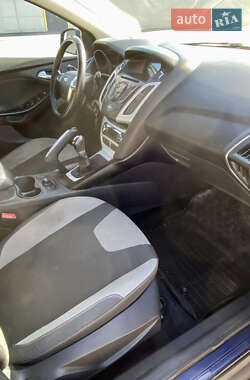 Седан Ford Focus 2012 в 