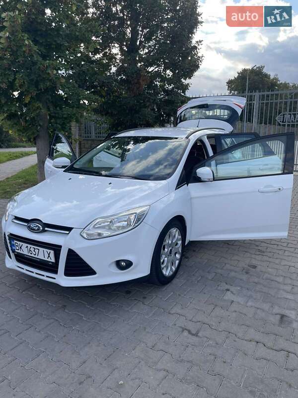 Универсал Ford Focus 2012 в Ровно фото 5 Универсал Ford Focus 2012 в Ровно