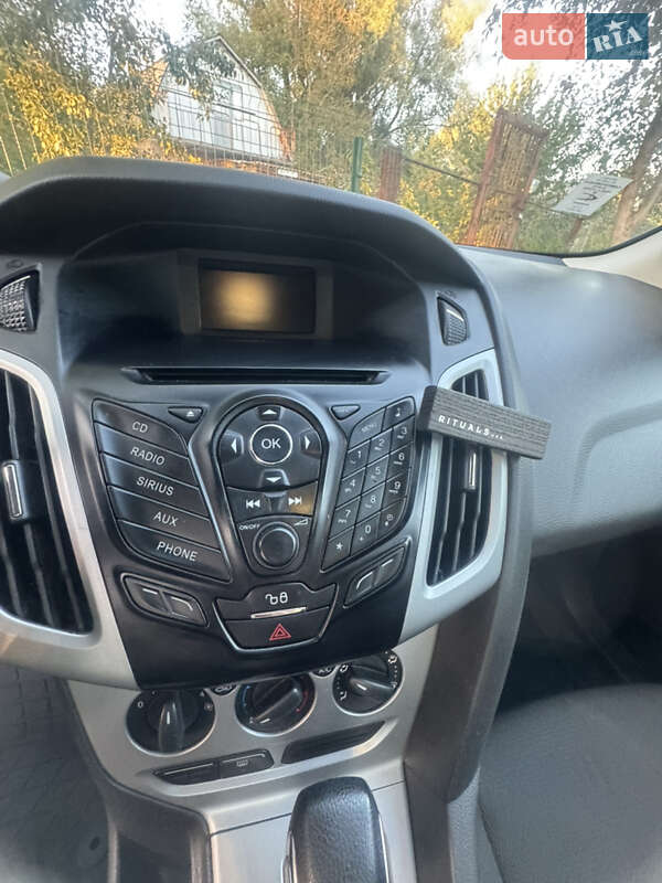 Седан Ford Focus 2012 в Шептицькому