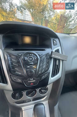 Седан Ford Focus 2012 в 