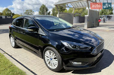 Хэтчбек Ford Focus 2016 в 