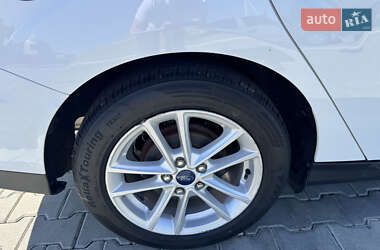 Седан Ford Focus 2018 в 