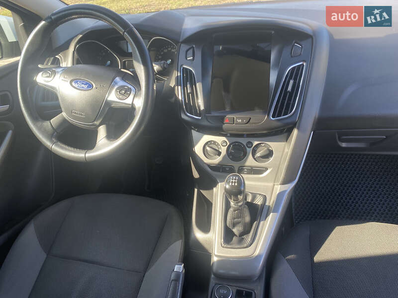 Хэтчбек Ford Focus 2013 в Киеве
