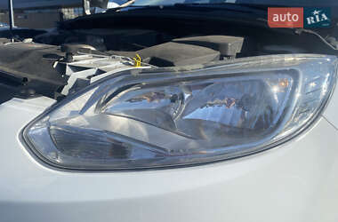 Хэтчбек Ford Focus 2013 в 