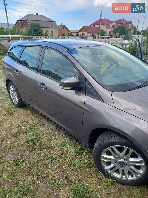 Универсал Ford Focus 2012 в 