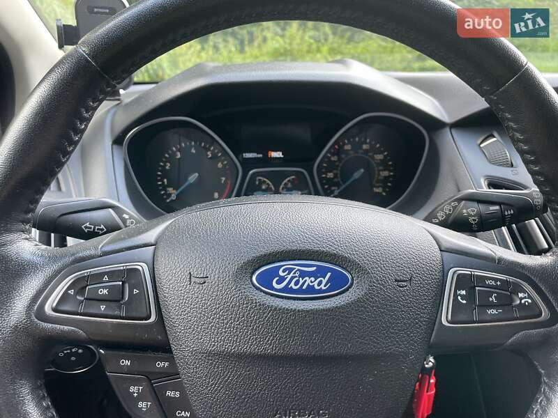 Хэтчбек Ford Focus 2015 в Львове фото 18 Хэтчбек Ford Focus 2015 в Львове
