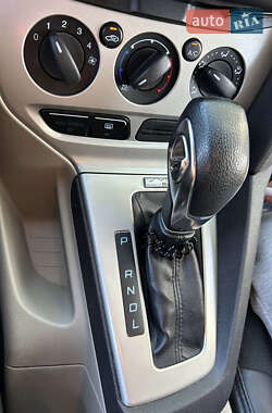 Седан Ford Focus 2014 в 