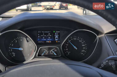 Хэтчбек Ford Focus 2016 в 