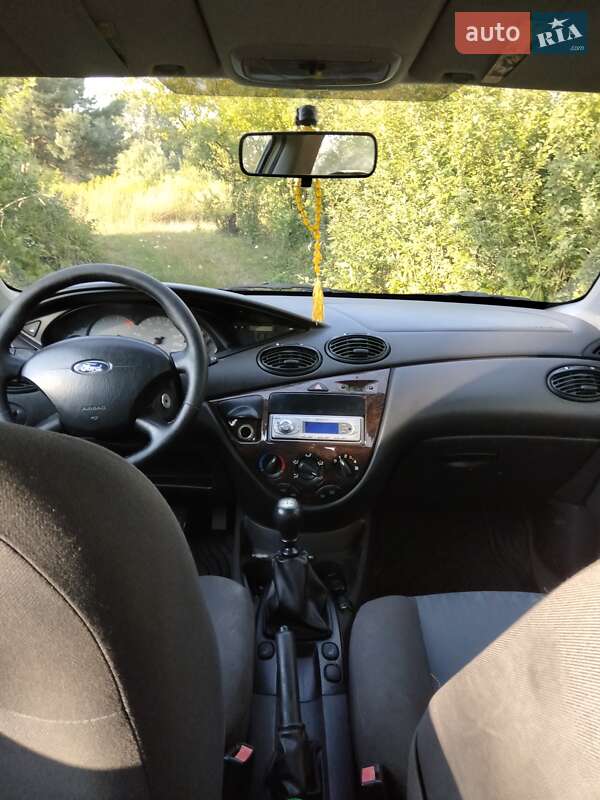 Универсал Ford Focus 2003 в Новояворовске