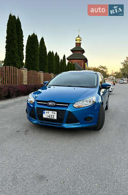 Хэтчбек Ford Focus 2014 в 