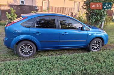 Хэтчбек Ford Focus 2007 в Бурыни