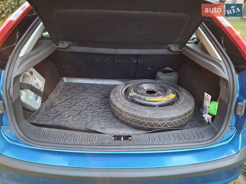 Хетчбек Ford Focus 2007 в Бурині фото 23 Хетчбек Ford Focus 2007 в Бурині