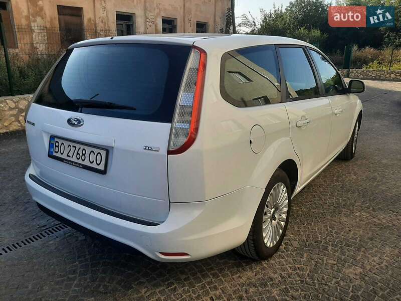 Универсал Ford Focus 2010 в Теребовле