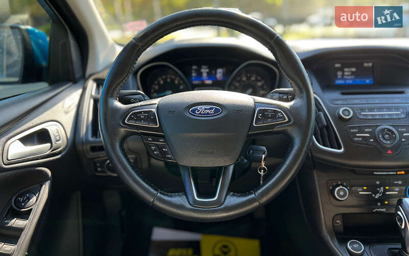 Хэтчбек Ford Focus 2015 в Львове