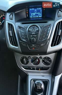 Универсал Ford Focus 2011 в 