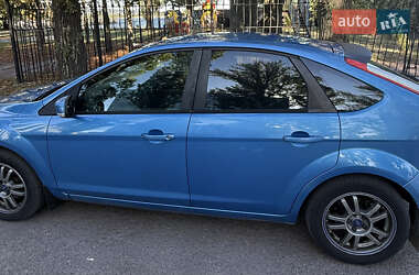 Хэтчбек Ford Focus 2010 в 