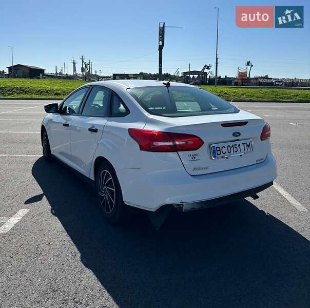Седан Ford Focus 2015 в Львове