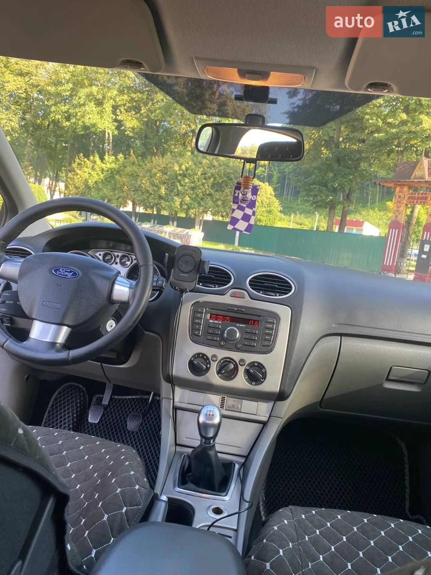 2010 Ford Focus - мініатюра 13