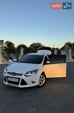Хэтчбек Ford Focus 2014 в 