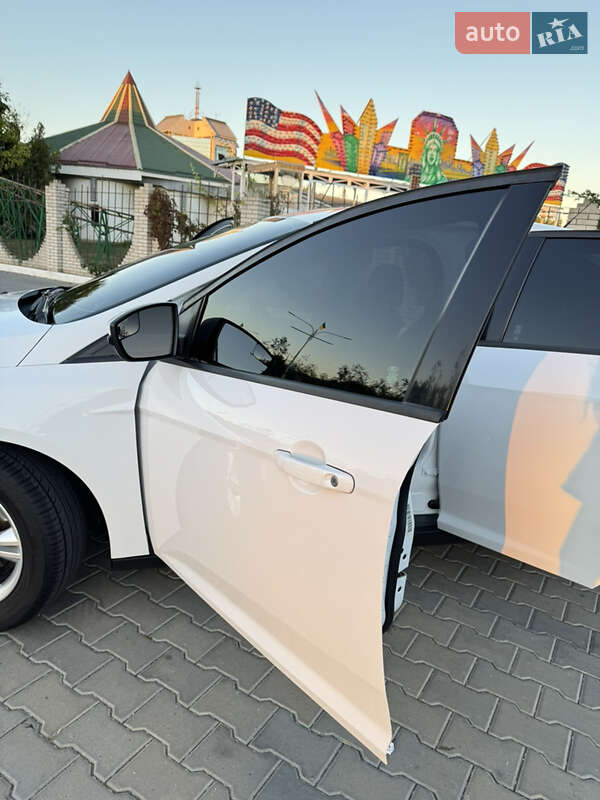 Хэтчбек Ford Focus 2014 в Измаиле