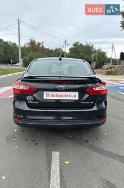 Седан Ford Focus 2013 в 