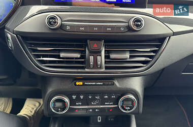 Хэтчбек Ford Focus 2020 в 