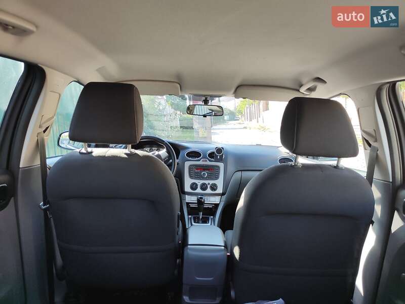 Хэтчбек Ford Focus 2010 в Киеве фото 2 Хэтчбек Ford Focus 2010 в Киеве