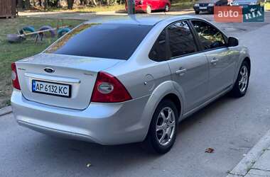 Седан Ford Focus 2010 в 