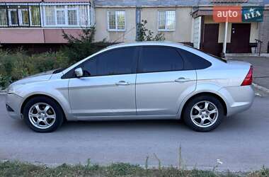 Седан Ford Focus 2010 в 