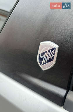 Седан Ford Focus 2005 в 