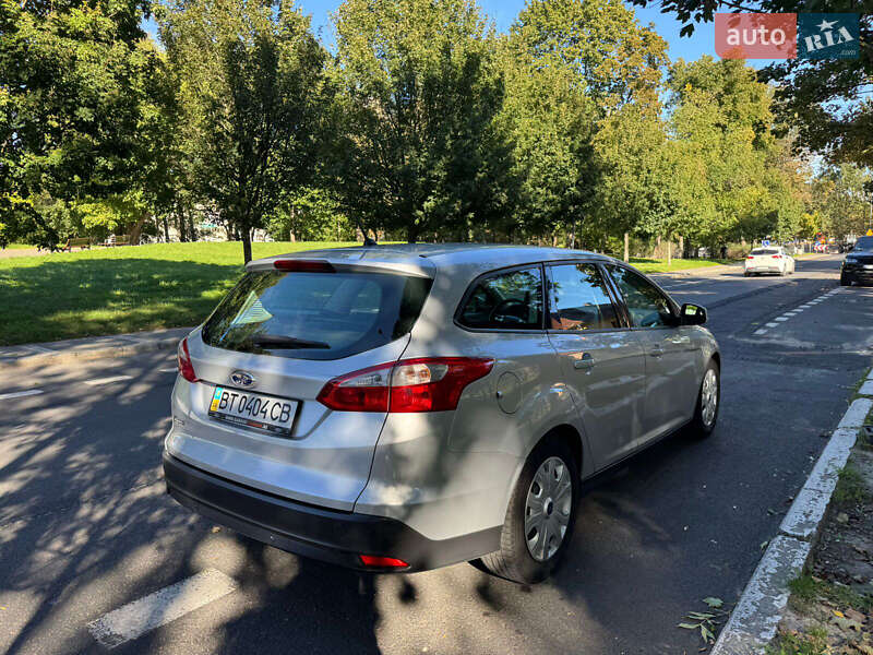 Универсал Ford Focus 2014 в Киеве фото 4 Универсал Ford Focus 2014 в Киеве