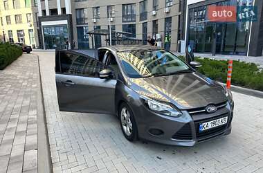 Хэтчбек Ford Focus 2014 в 