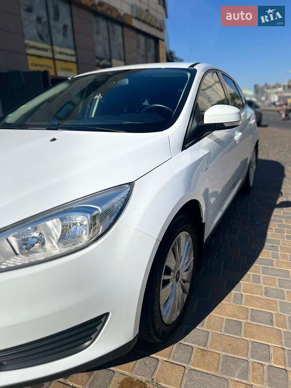 Хэтчбек Ford Focus 2016 в Одессе