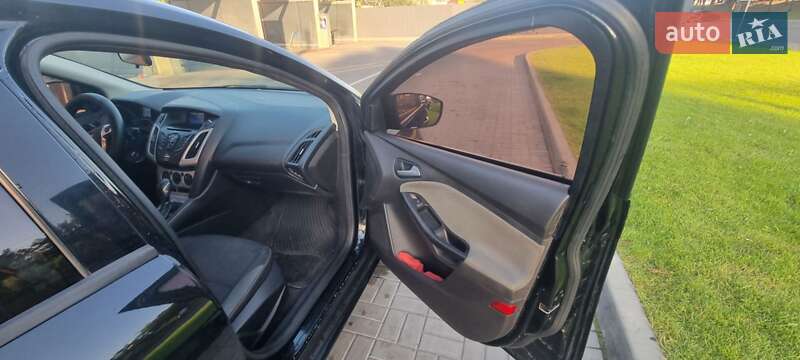 Хэтчбек Ford Focus 2013 в Днепре фото 19 Хэтчбек Ford Focus 2013 в Днепре