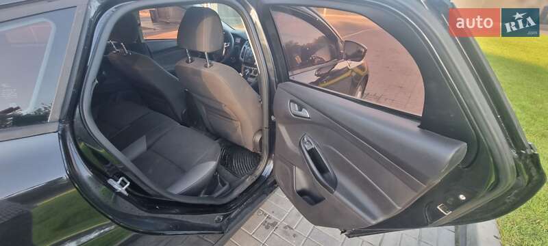 Хэтчбек Ford Focus 2013 в Днепре фото 34 Хэтчбек Ford Focus 2013 в Днепре