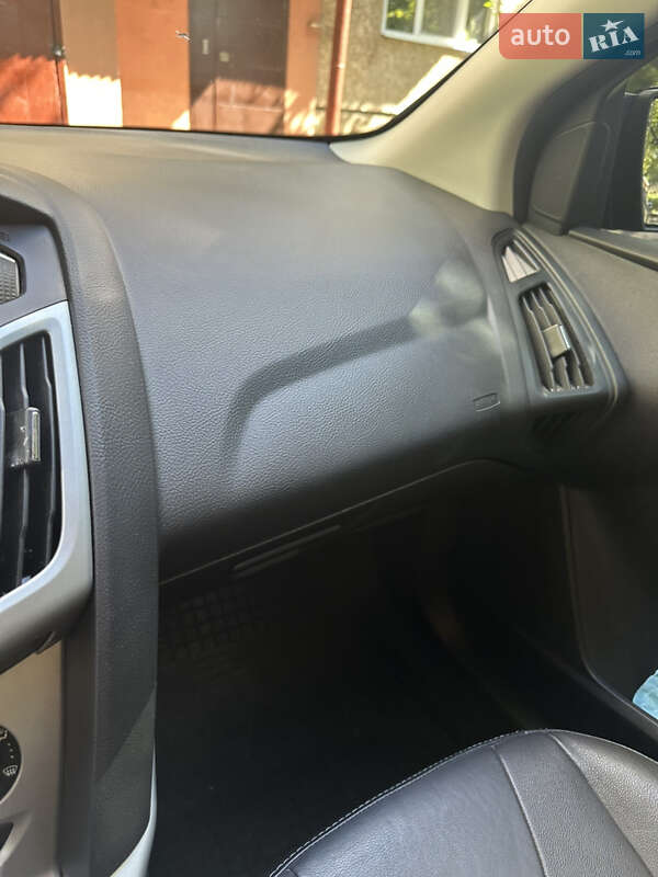 Седан Ford Focus 2013 в Ужгороде