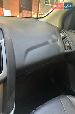 Седан Ford Focus 2013 в 