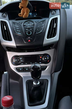Хэтчбек Ford Focus 2013 в Полтаве