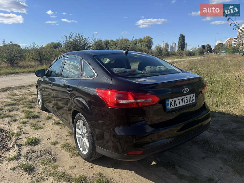 Седан Ford Focus 2015 в Киеве