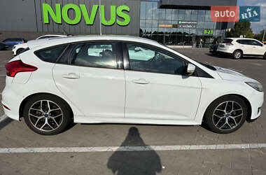 Хэтчбек Ford Focus 2016 в 