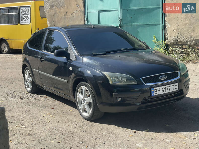 Хэтчбек Ford Focus 2007 в Арцизе