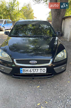 Хэтчбек Ford Focus 2007 в 