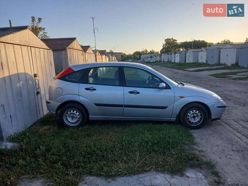 Хэтчбек Ford Focus 2002 в Черкассах фото 4 Хэтчбек Ford Focus 2002 в Черкассах