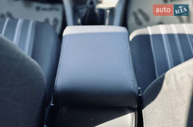 Хетчбек Ford Focus 2010 в 