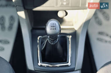 Хетчбек Ford Focus 2010 в 