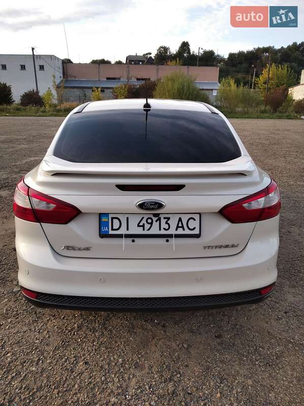 Седан Ford Focus 2015 в Турке