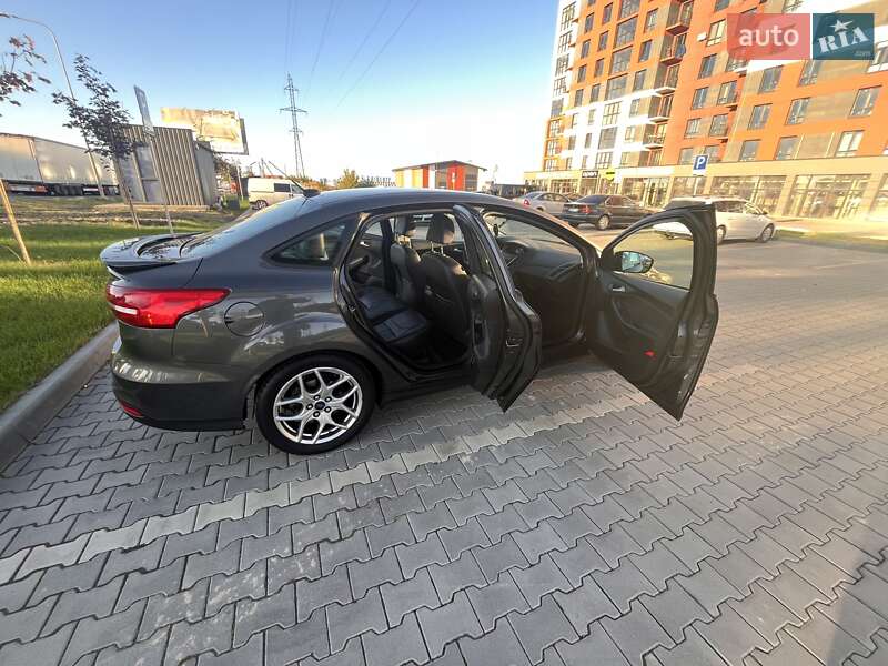 Седан Ford Focus 2015 в Луцке фото 4 Седан Ford Focus 2015 в Луцке