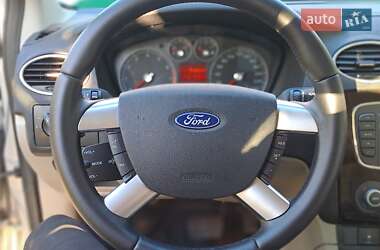 Хэтчбек Ford Focus 2007 в 